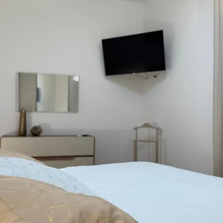 Residenza Mustacchi * Верона